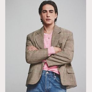 Meet your Posher, Michael